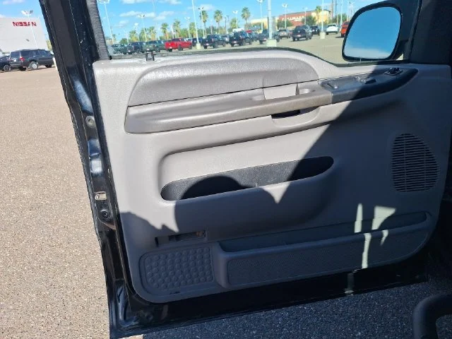 Used 2000 Black Ford  image 10