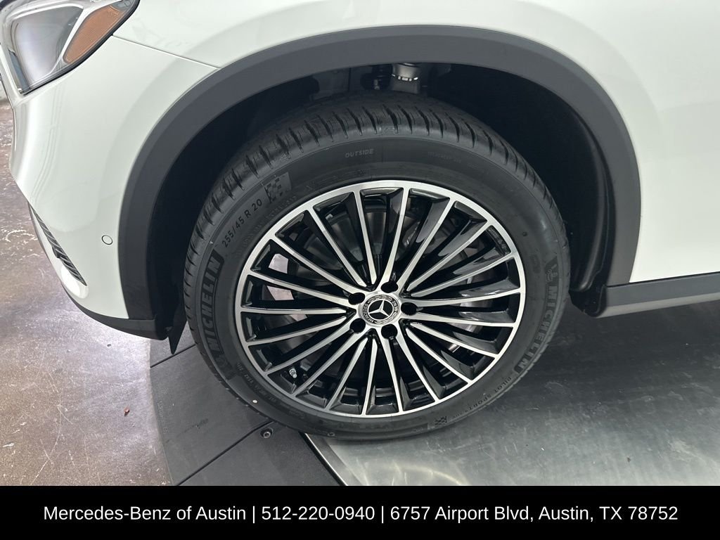Certified Used 2026 White Mercedes-Benz GLC 300 image 34