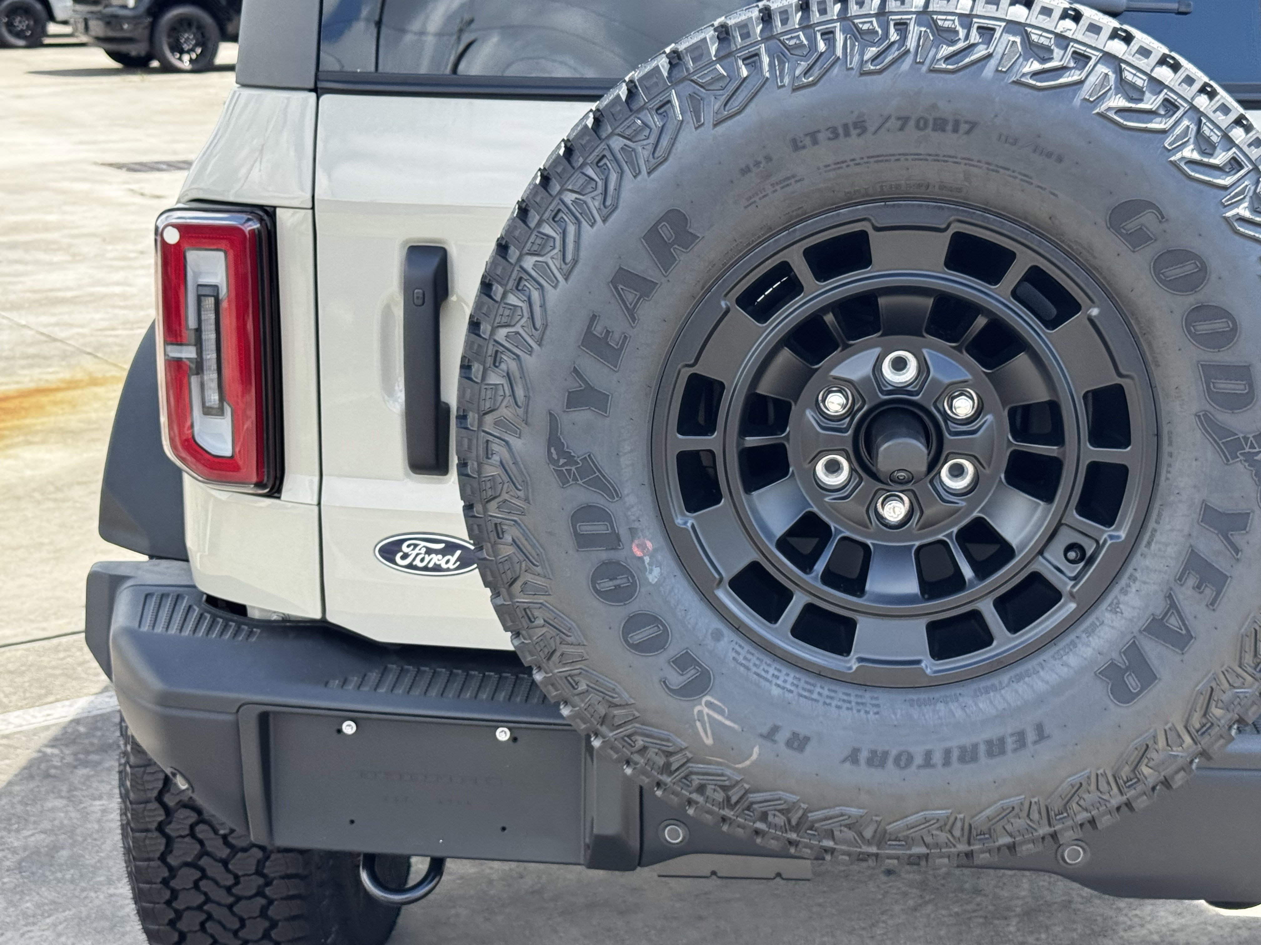 New 2026 Desert Sand Ford Badlands image 10