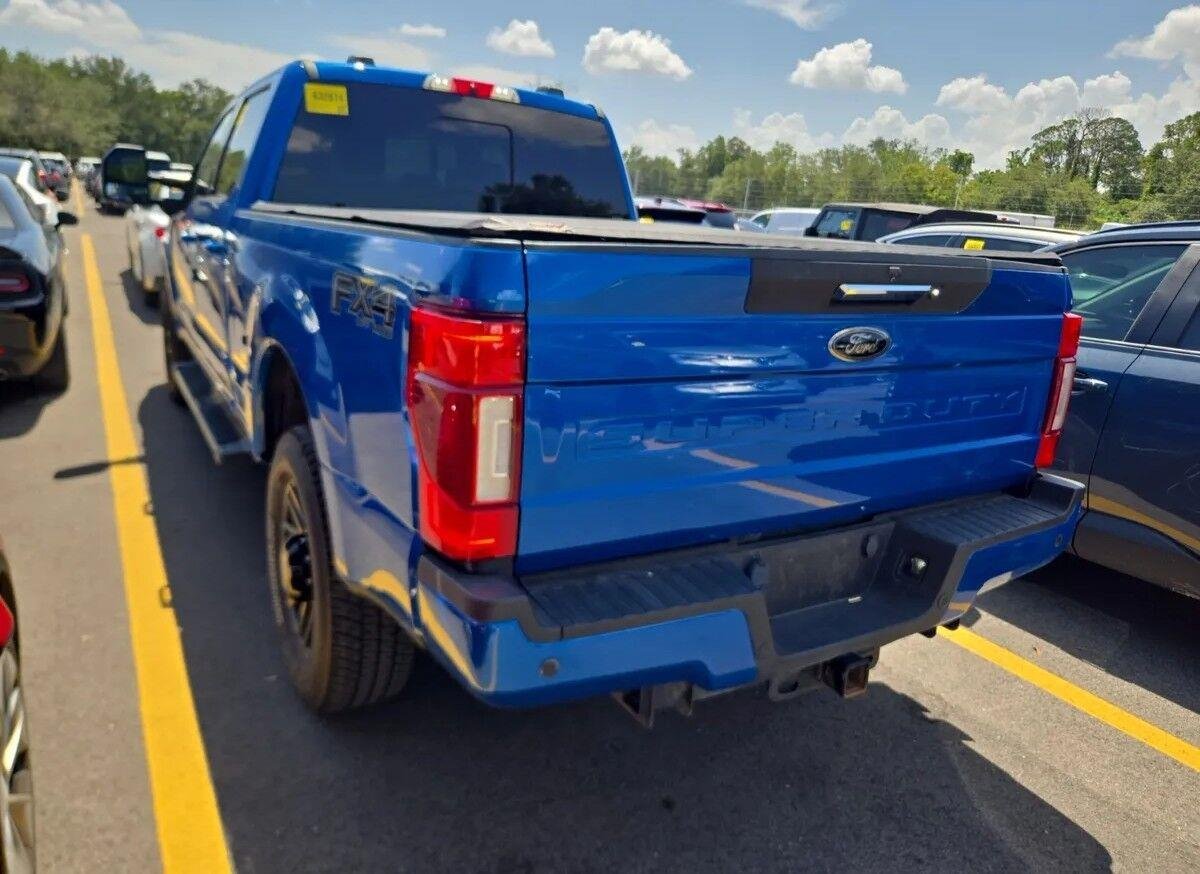 Used 2020 Velocity Blue Ford Lariat image 3