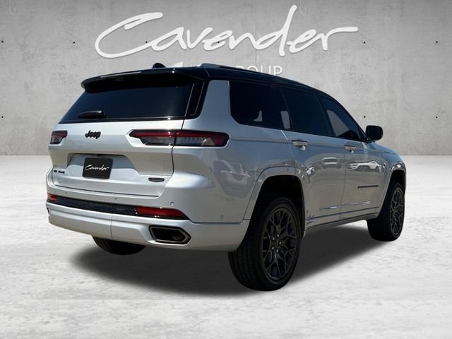 Used 2023 Silver Jeep Summit image 16