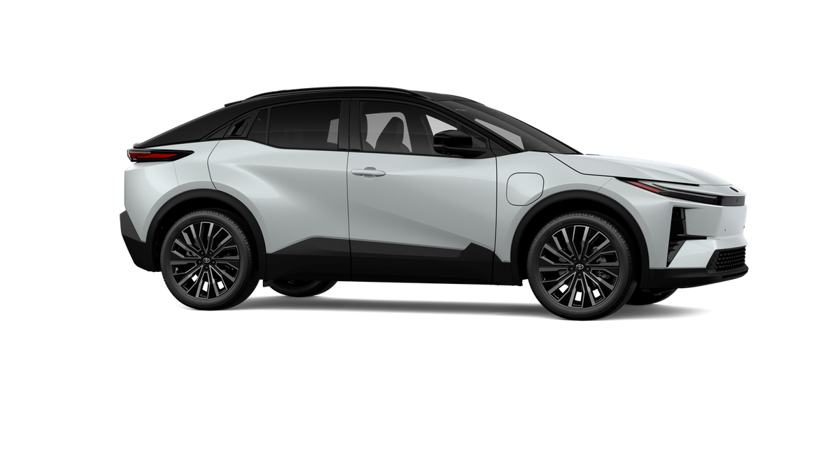 New 2026 Wind Chill Pearl/Black Toyota XSE image 48
