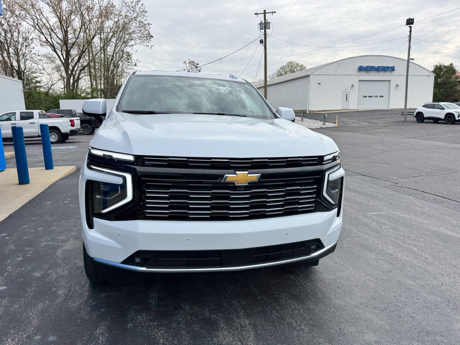New 2026 Polar White Tricoat Chevrolet High Country image 7