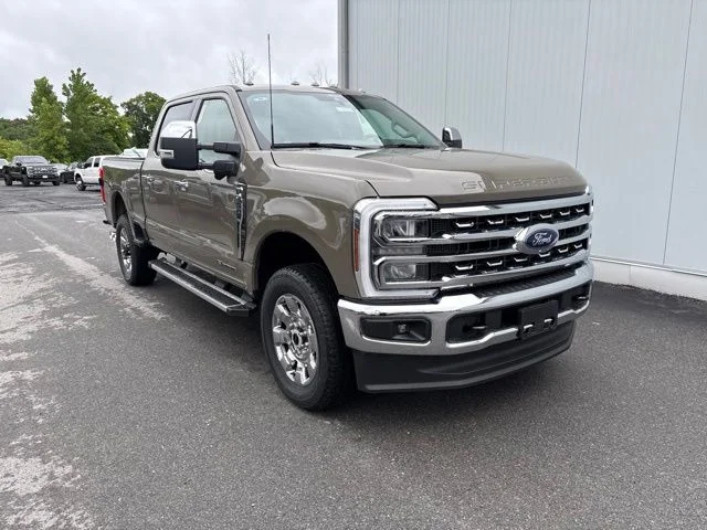 2026 Ford Super Duty F-350® Lariat®