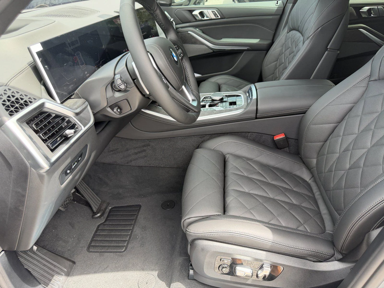 New 2026 Skyscraper Grey Metallic BMW xDrive40i image 22
