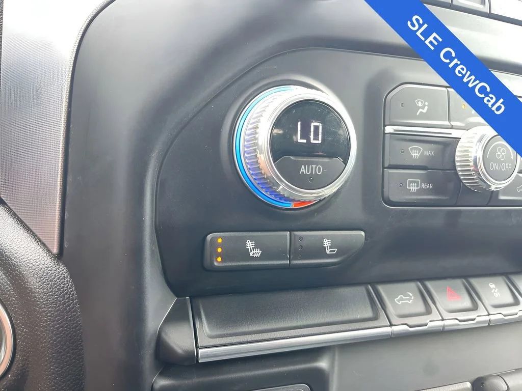 Used 2023 Summit White GMC SLE image 23