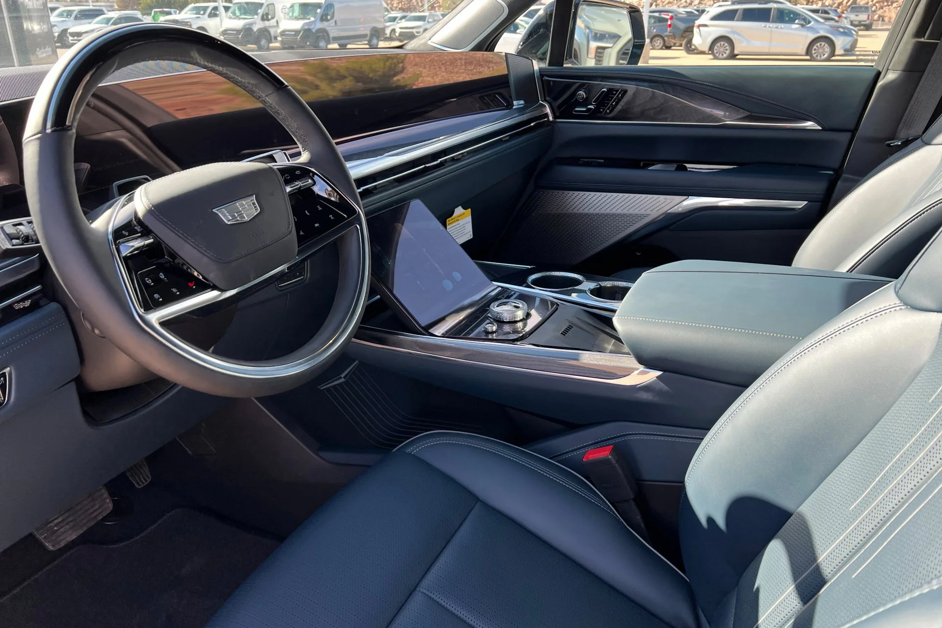 2025 Cadillac Escalade IQ Sport 2 - Photo 15