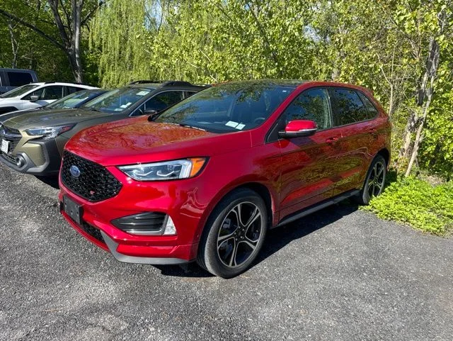 2023 Ford Edge