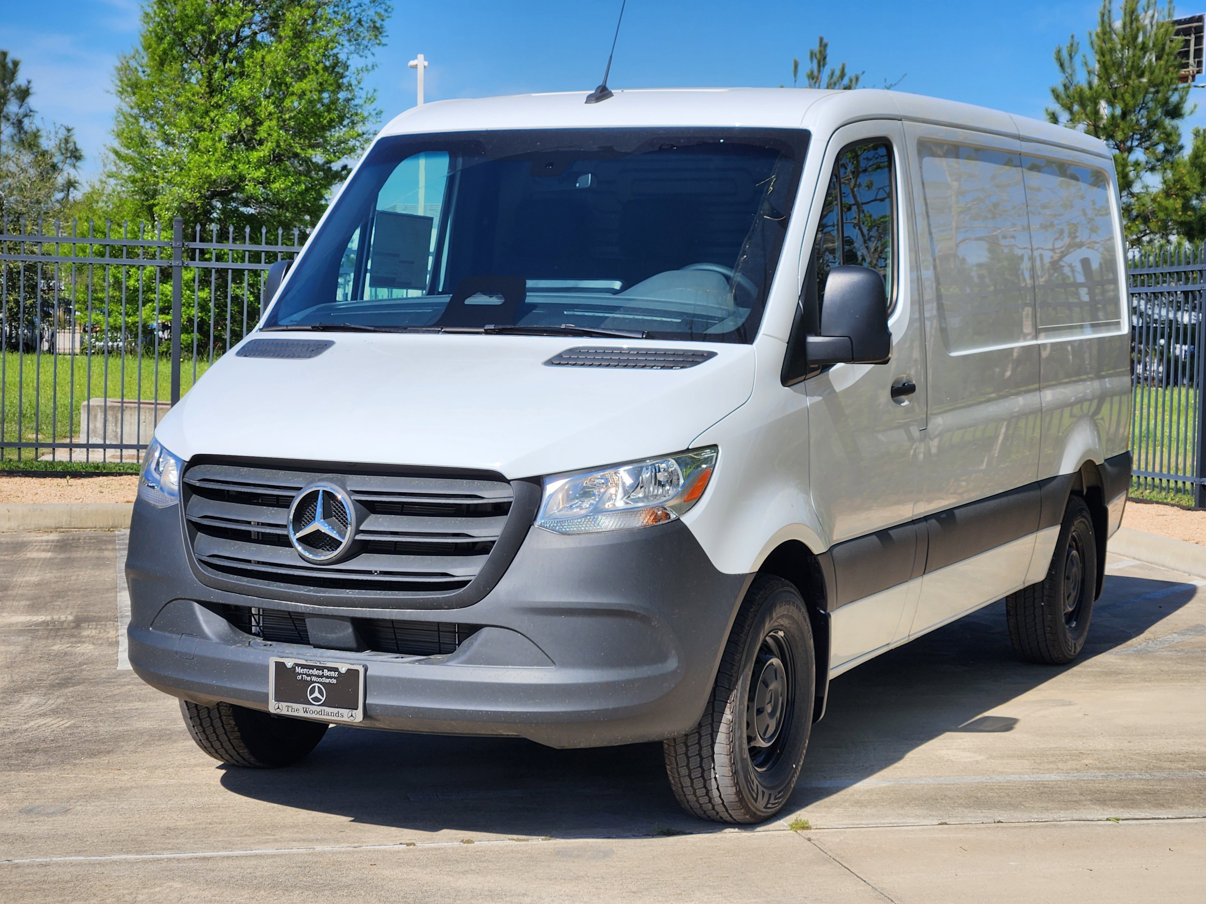 New 2026 Arctic White Mercedes-Benz Cargo 144 WB image 4