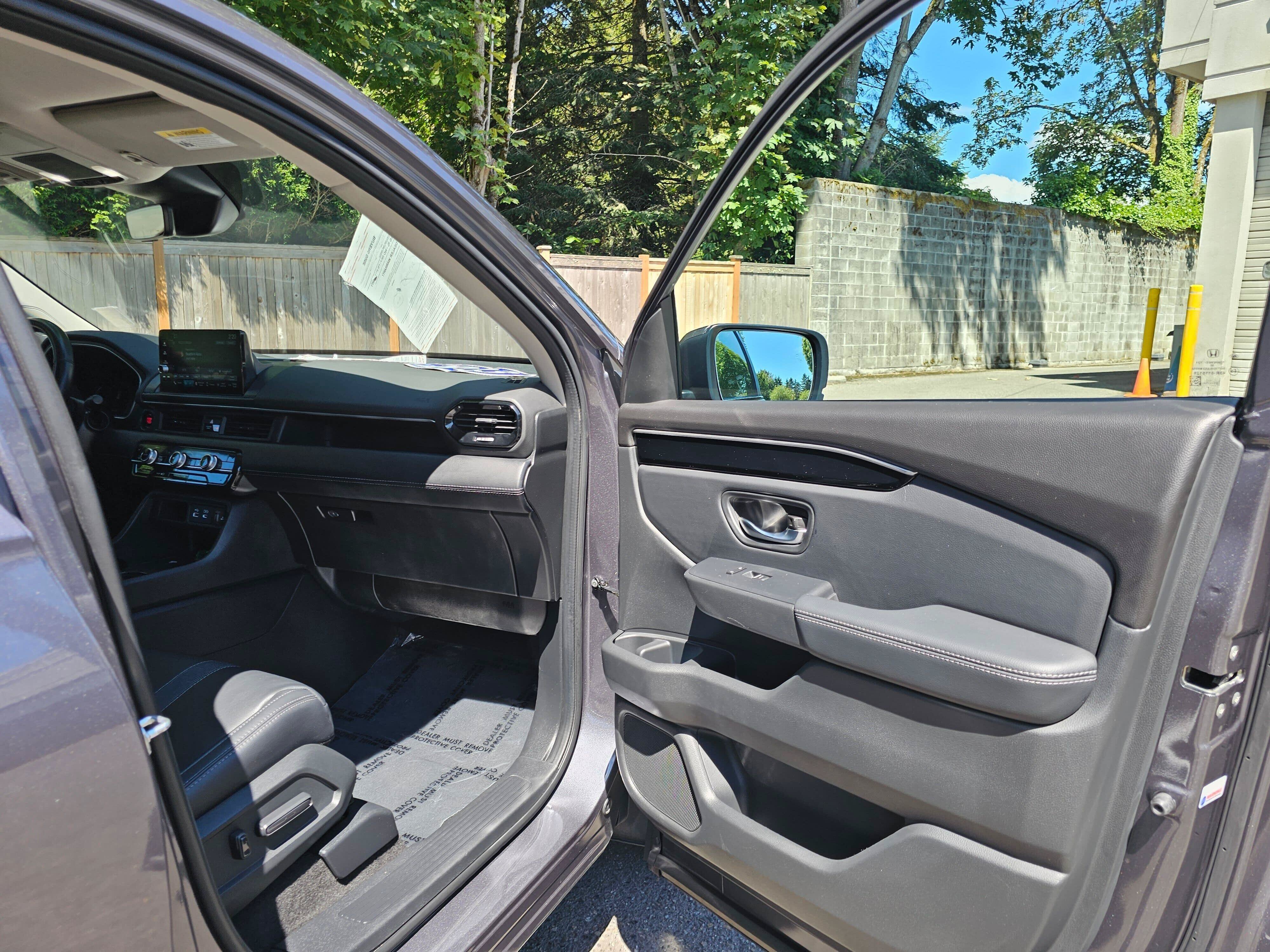 Certified Used 2023 Modern Steel Metallic Honda AWD EX-L image 44