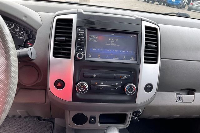 Used 2021 White Nissan S image 31