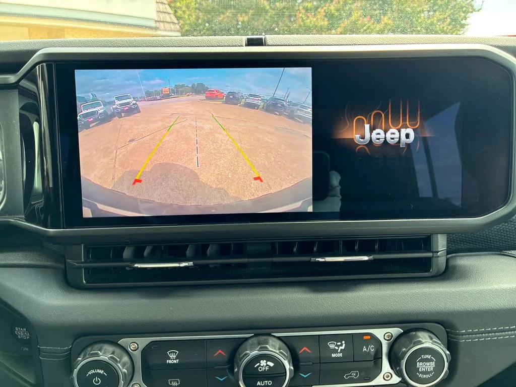 Used 2024 Silver Jeep Rubicon image 21