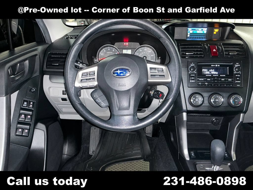 Used 2014 Grey Subaru 2.5i Premium image 17