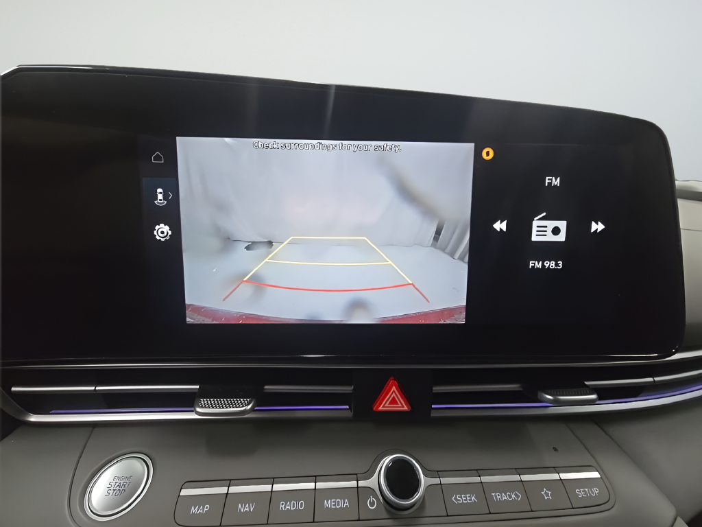 Used 2025 Red Hyundai SEL Convenience image 33