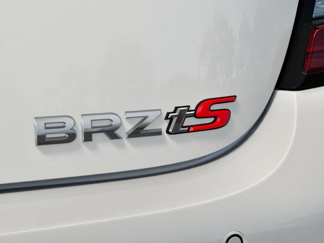 New 2027 CRYSTAL WHITE PEARL Subaru tS image 10