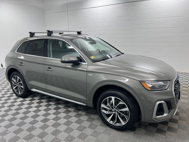 Used 2024 Chronos Gray Metallic Audi 45 S line Premium image 4