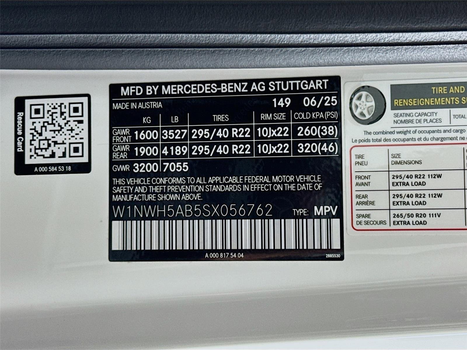 Used 2025 White Mercedes-Benz G 63 AMG® image 34