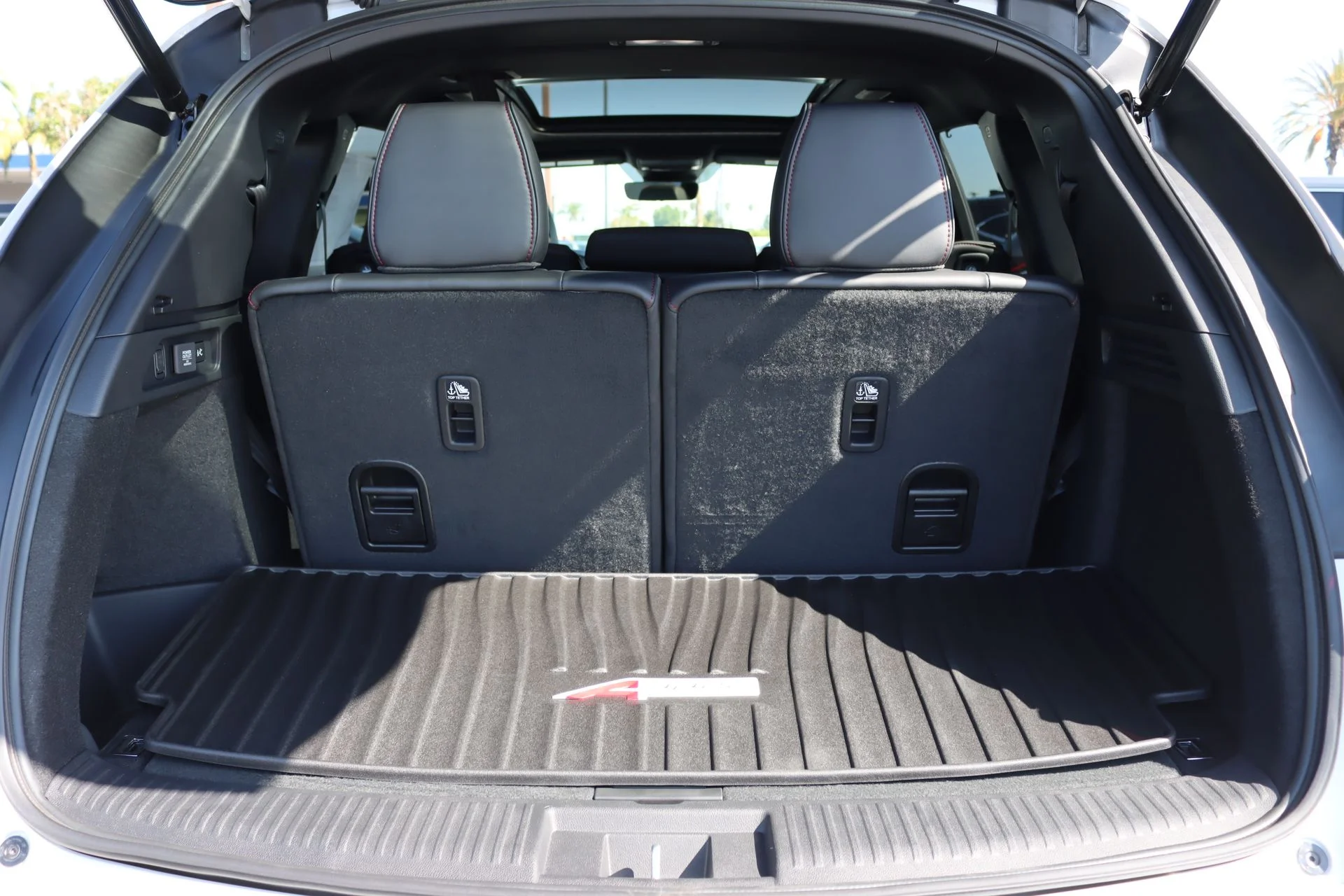 New 2026 Platinum White Pearl Acura SH-AWD with Technology Package image 24