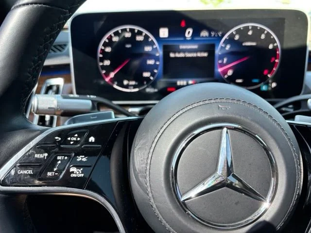 Used 2023 White Mercedes-Benz 4MATIC® image 27