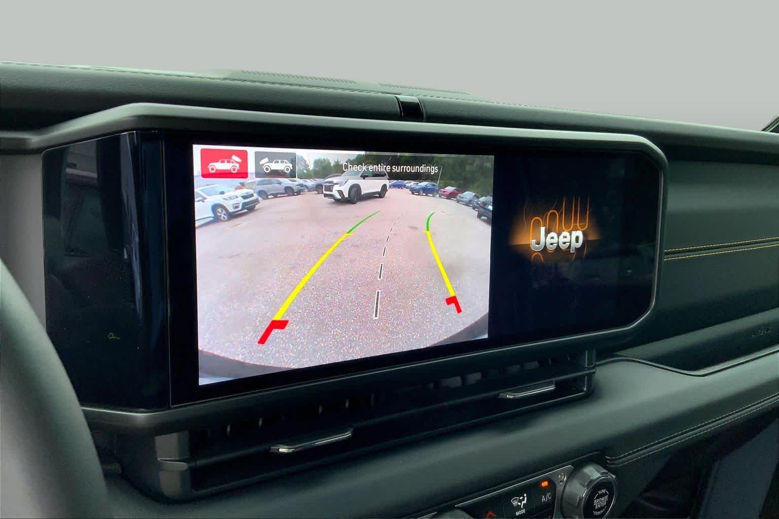 Used 2024 Anvil Clear Coat Jeep Sahara image 28