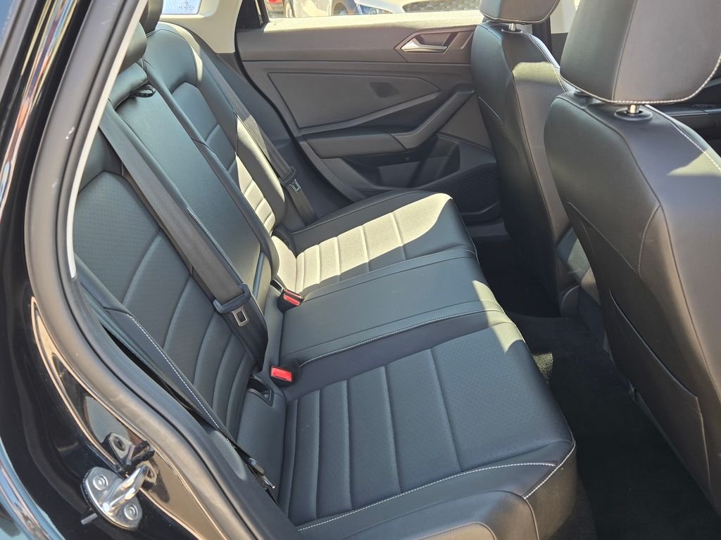 2024 Volkswagen Jetta SE - Photo 12
