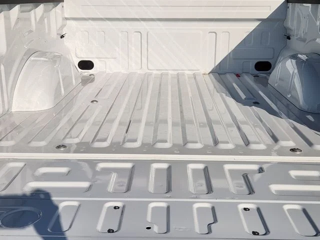 New 2026 Oxford White Ford XL image 32