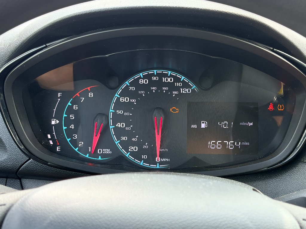 Used 2019 Summit White Chevrolet LS image 11