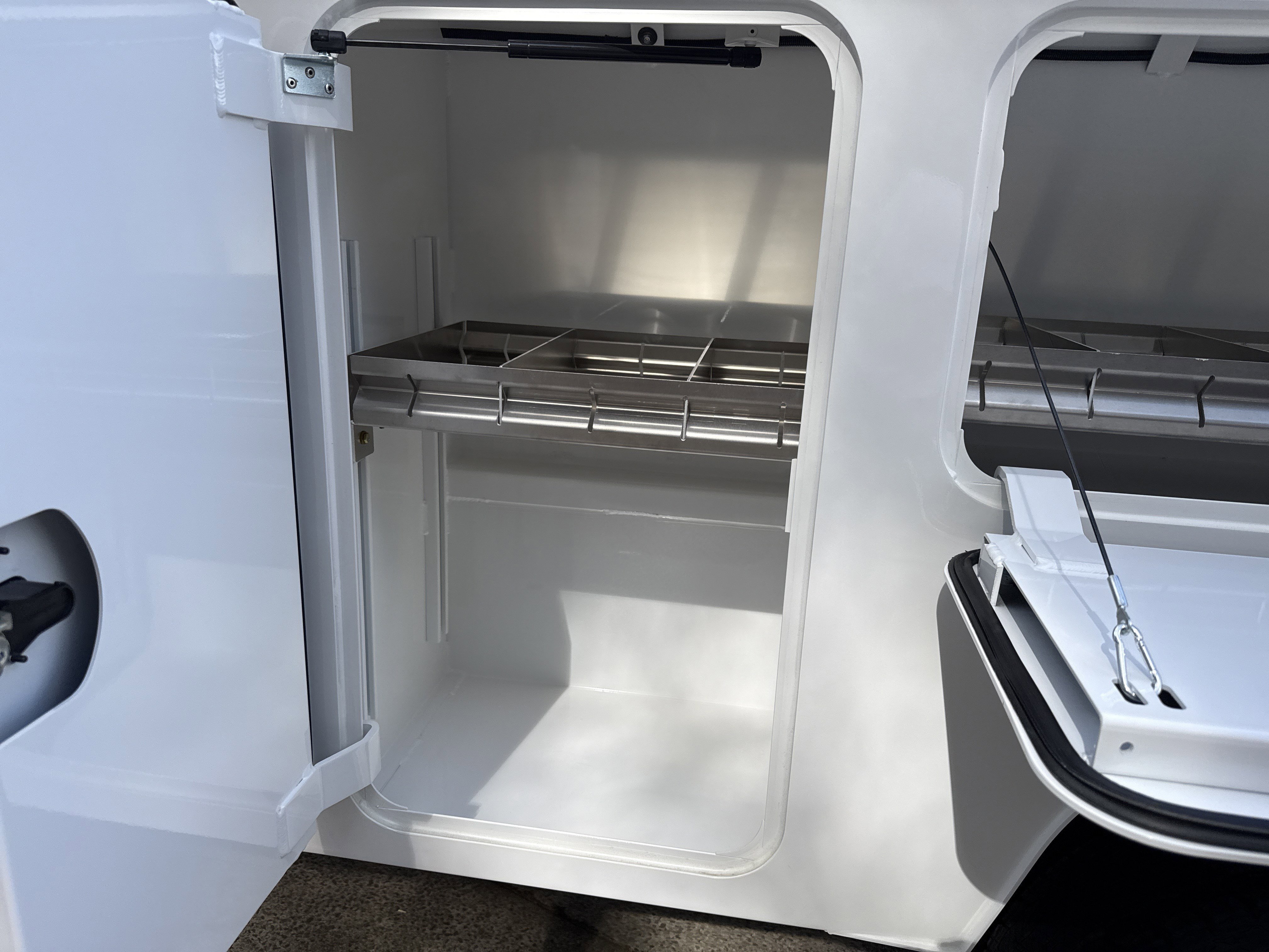 New 2026 Bright White Clearcoat RAM Tradesman image 28