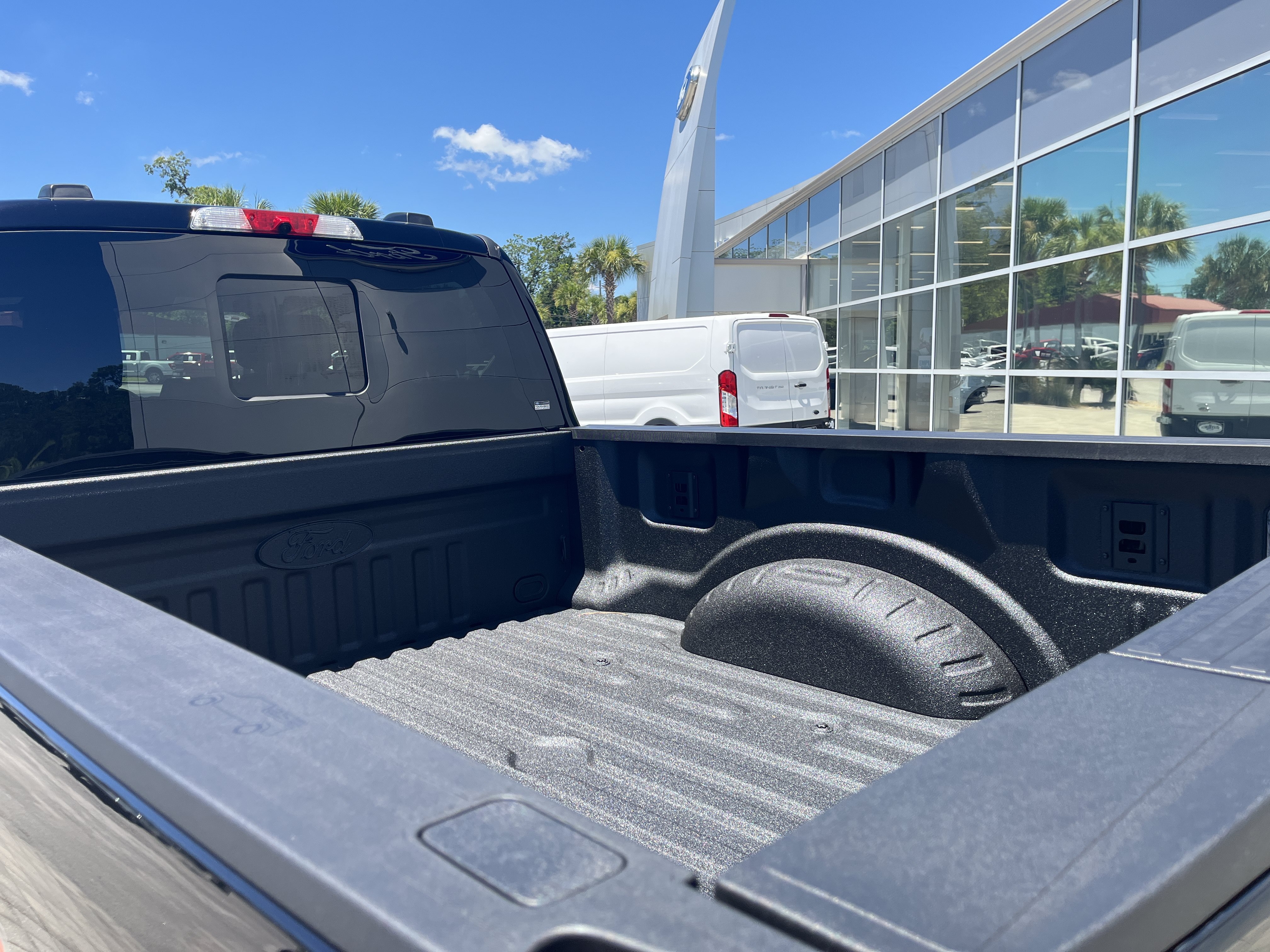 New 2026 Agate Black Metallic Ford F-250® Platinum® image 13