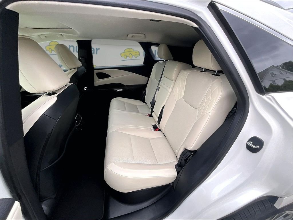 Used 2023 White Lexus 350 Premium image 15