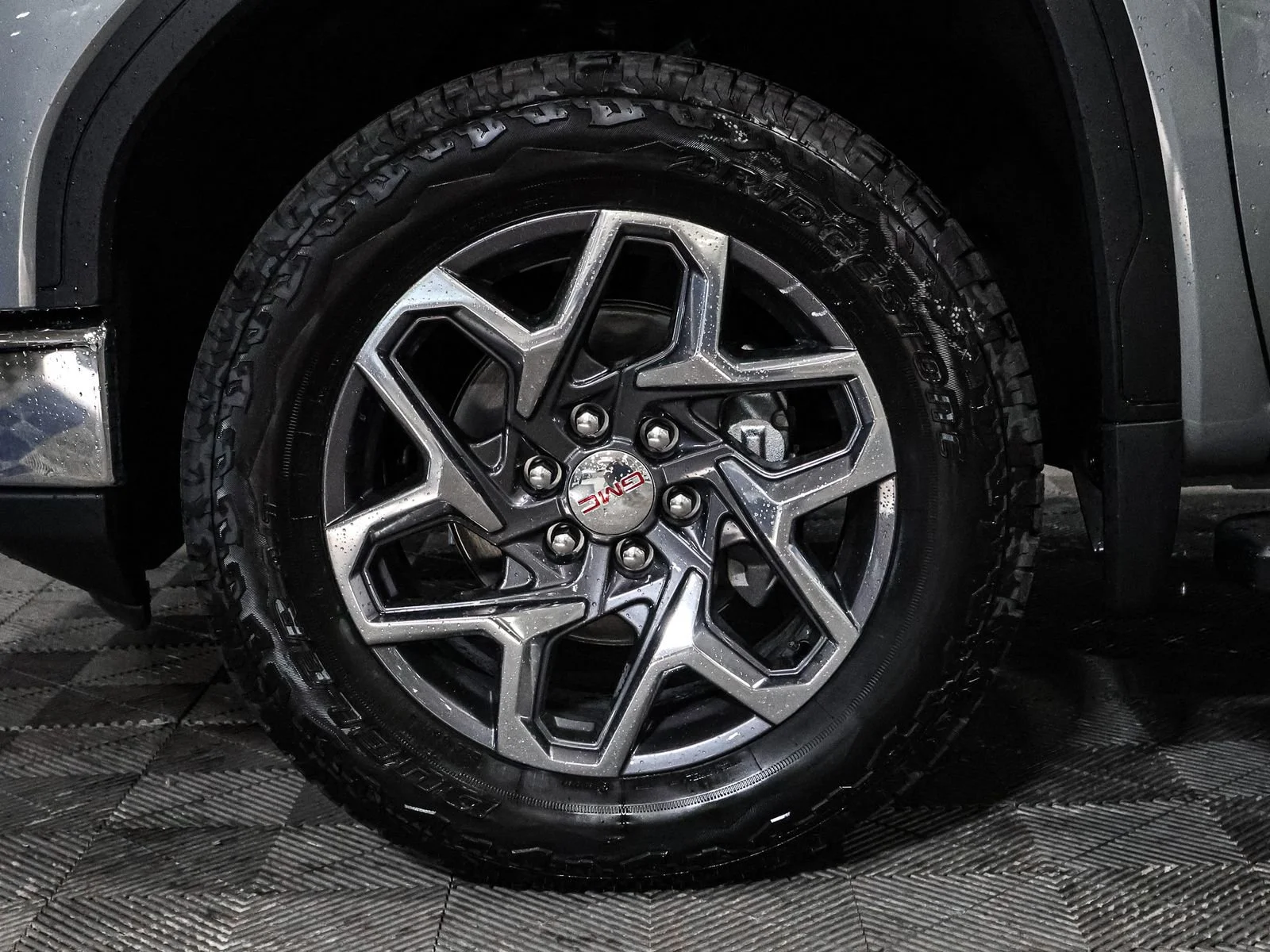 New 2026 Sterling Metallic GMC SLT image 22