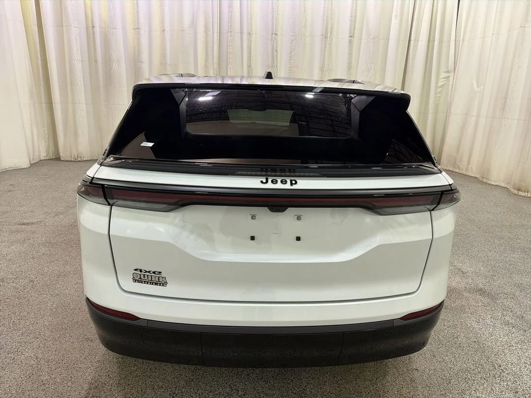 Used 2025 Bright White Clearcoat Jeep Limited image 7