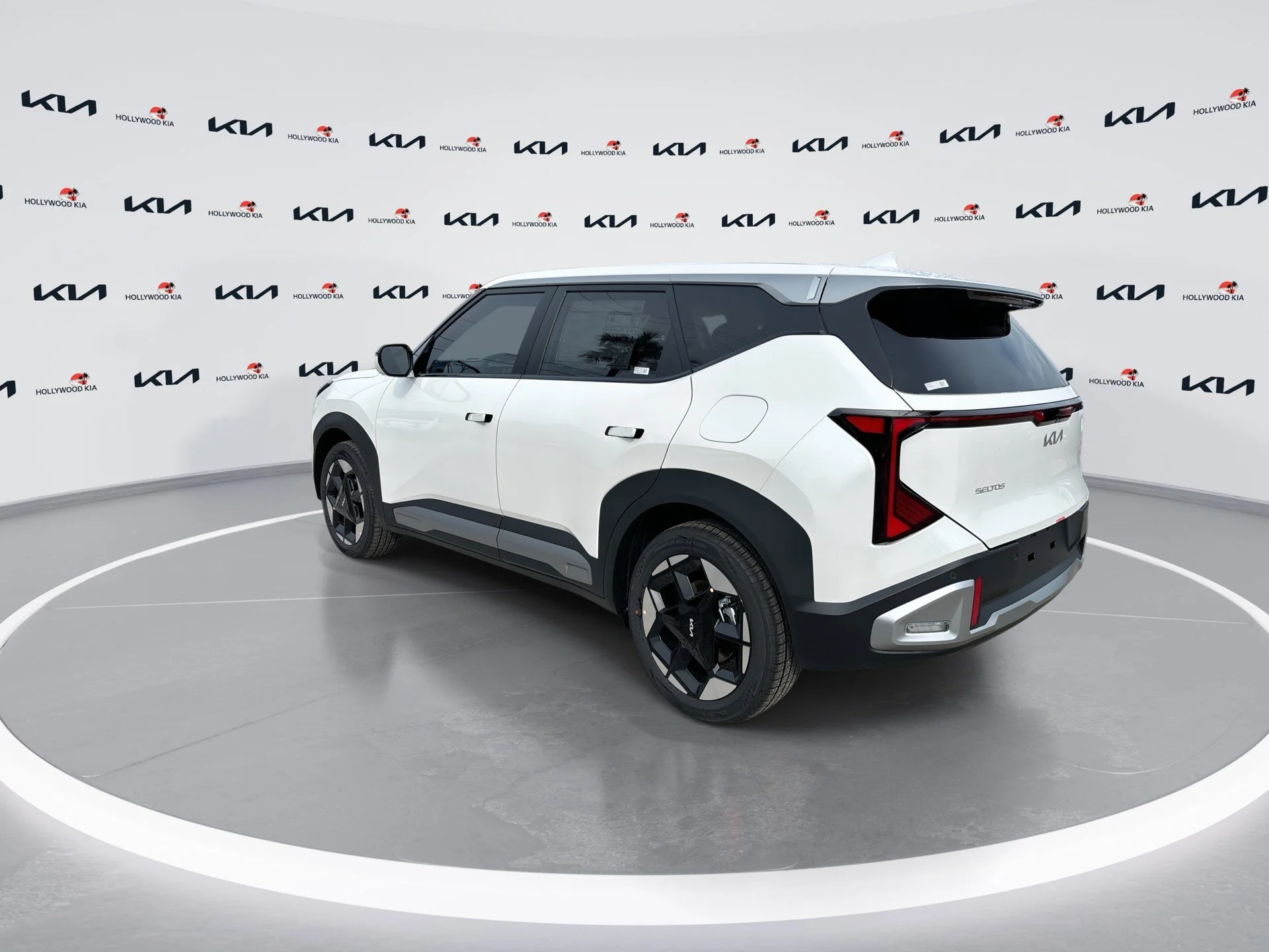New 2027 Snow White Pearl Kia EX image 6