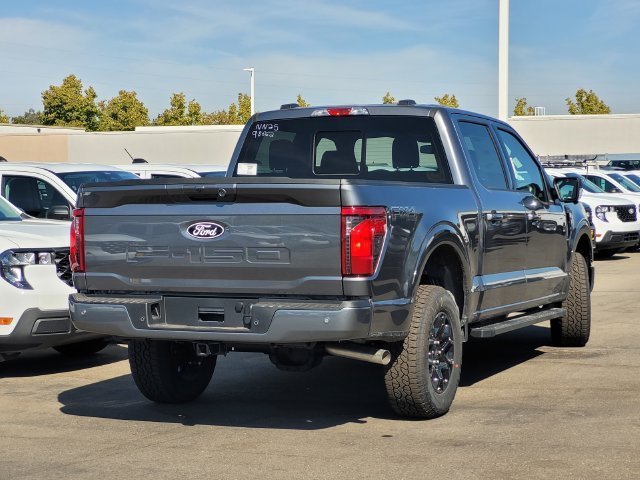 New 2026 Gray Ford XLT image 4