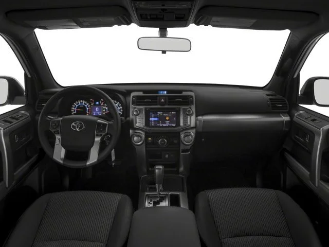 Used 2018 Super White Toyota SR5 image 5