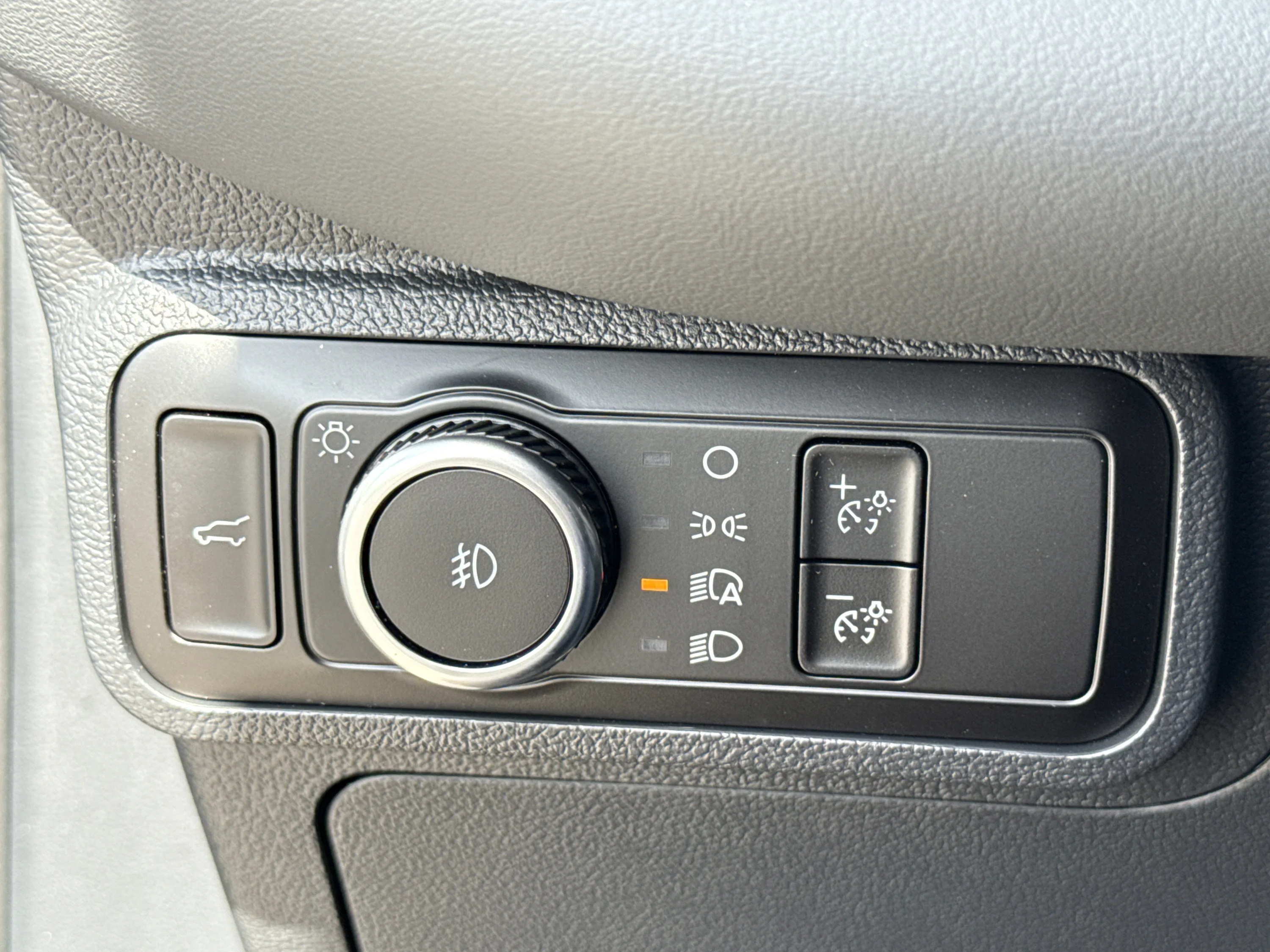 Used 2026 Carbonized Gray Metallic Ford Active image 40