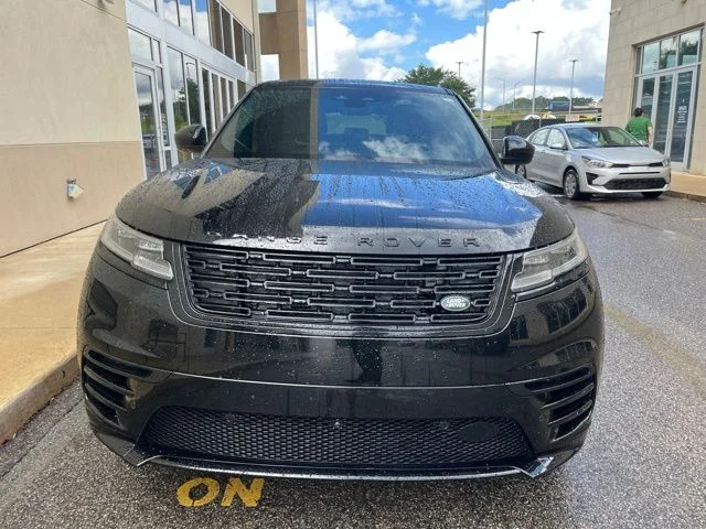 Used 2024 Santorini Black Metallic Land Rover Dynamic SE image 2