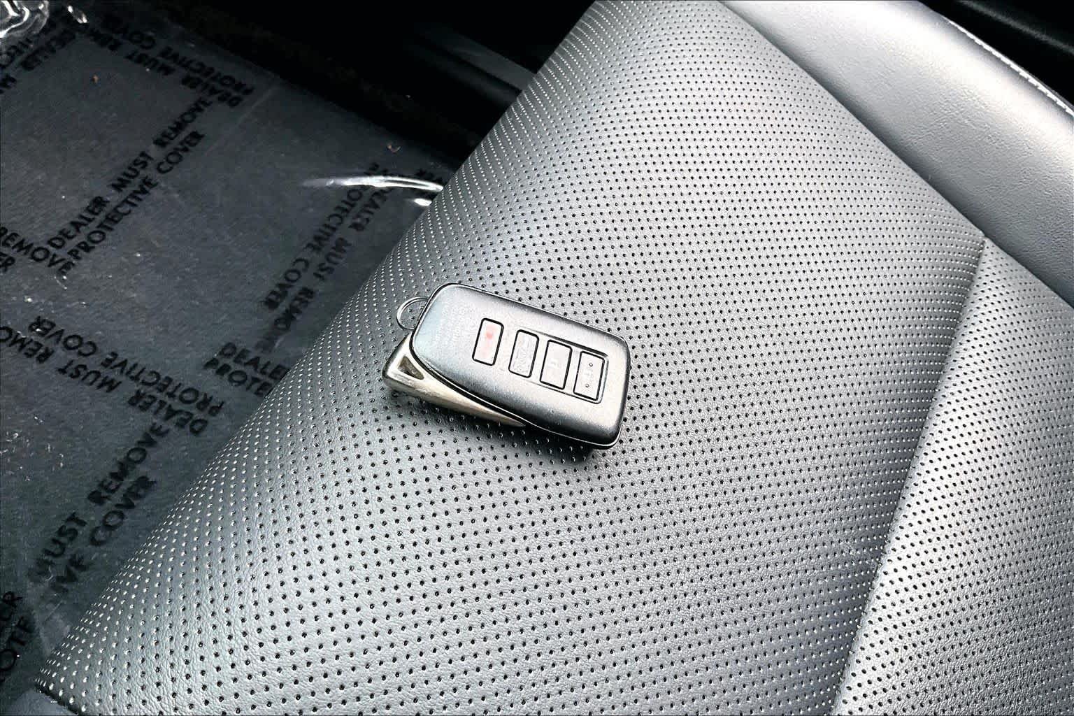 Used 2019 Obsidian Lexus  image 14
