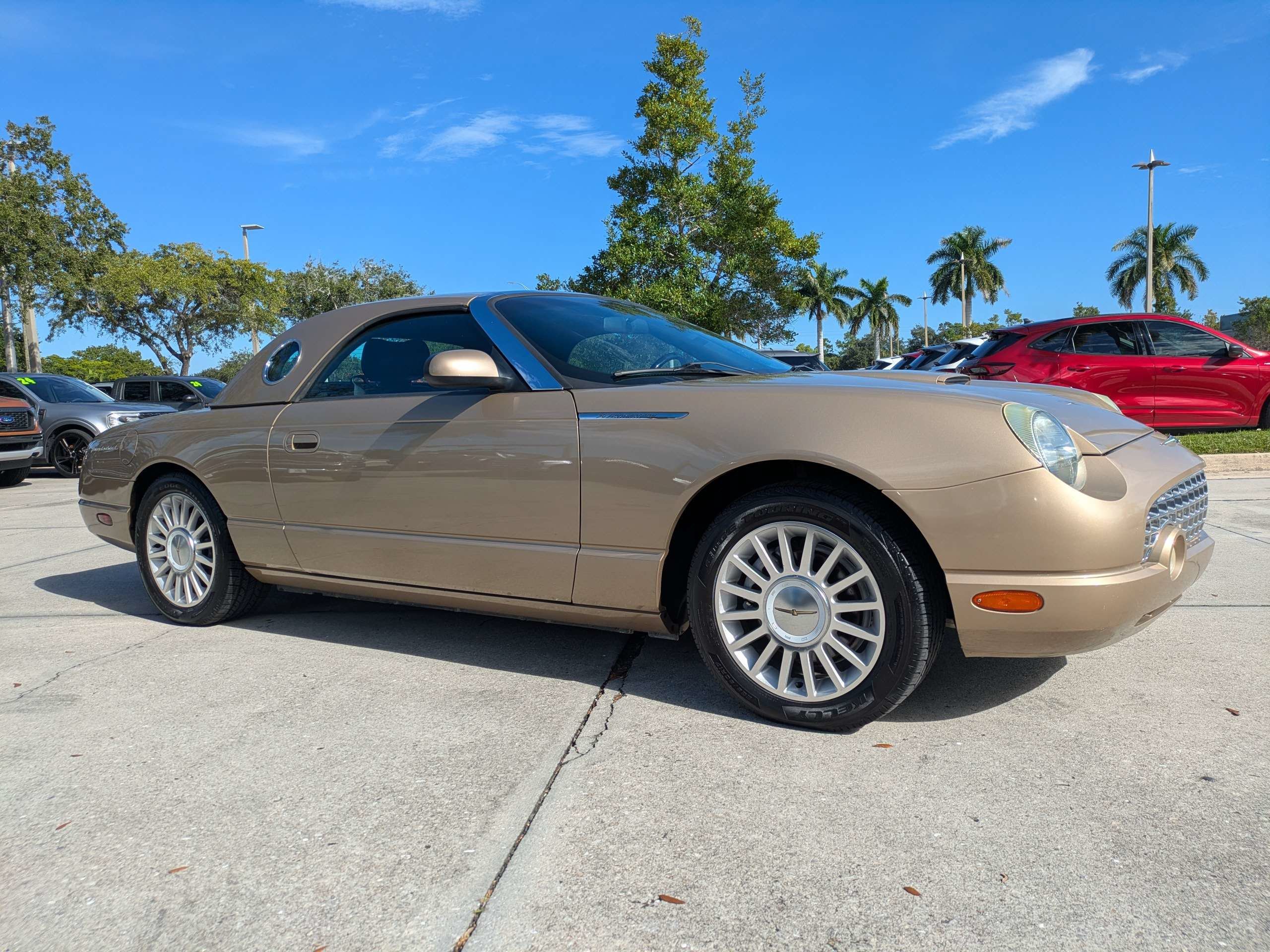 2005 Ford Thunderbird