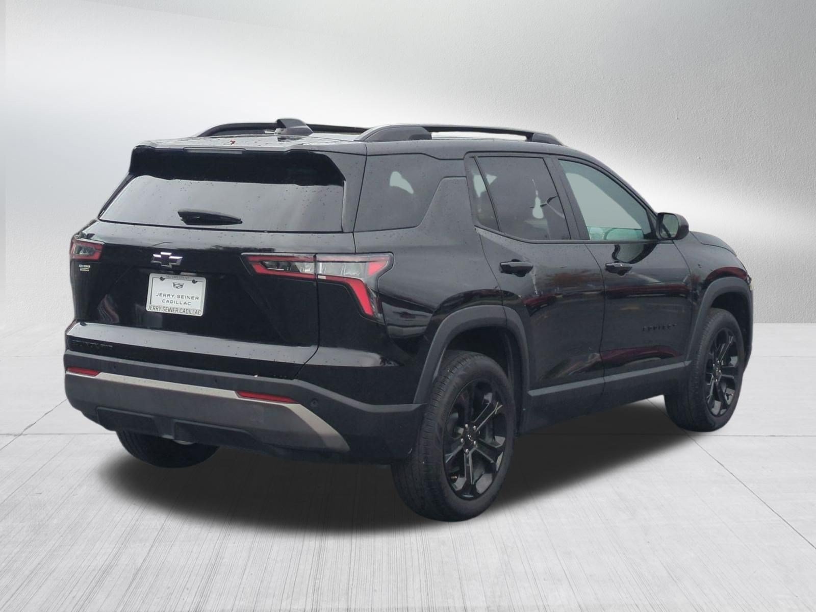Certified Used 2025 Mosaic Black Metallic Chevrolet LT image 5