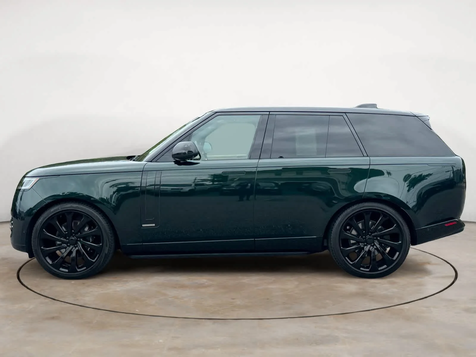 Certified Used 2024 British Racing Green SV Bespoke Ultra Met Gloss Land Rover P530 SWB image 2