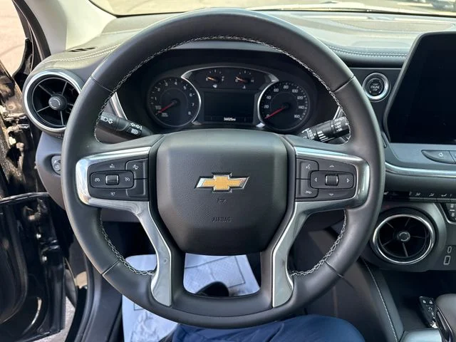 Used 2024 Black Chevrolet 3LT image 18