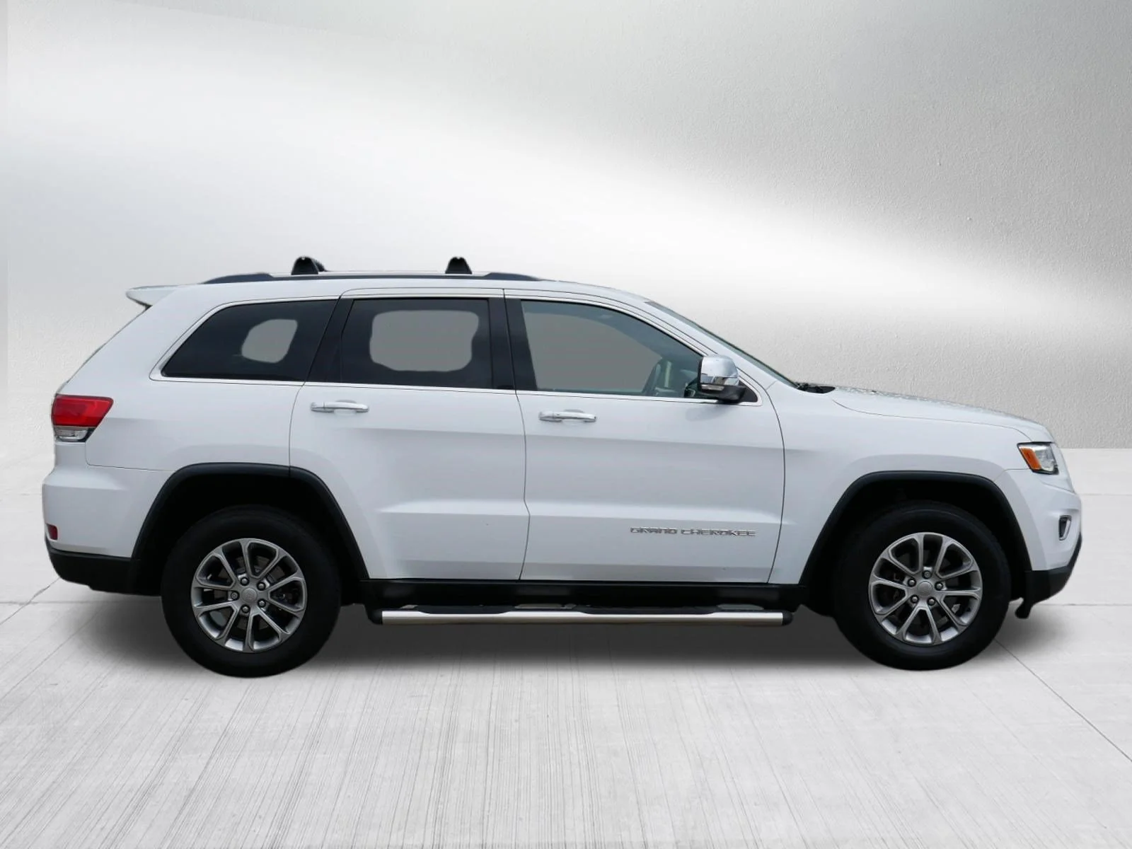 Used 2016 Bright White Clearcoat Jeep Limited image 8