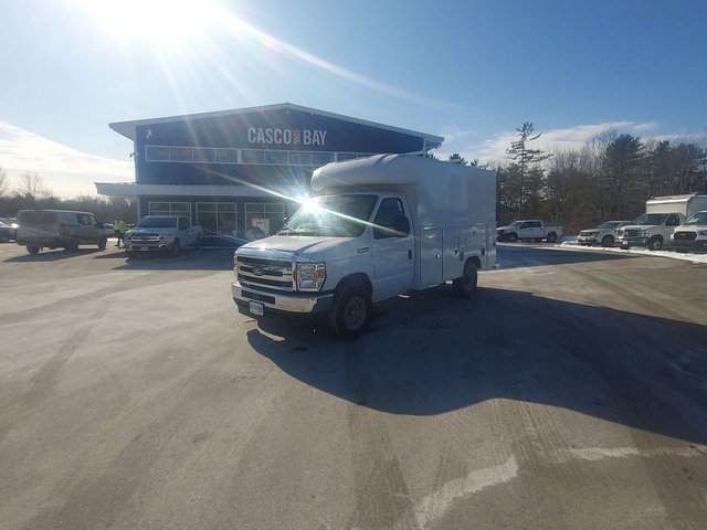 2026 Ford Econoline Cutaway E-350 SRW