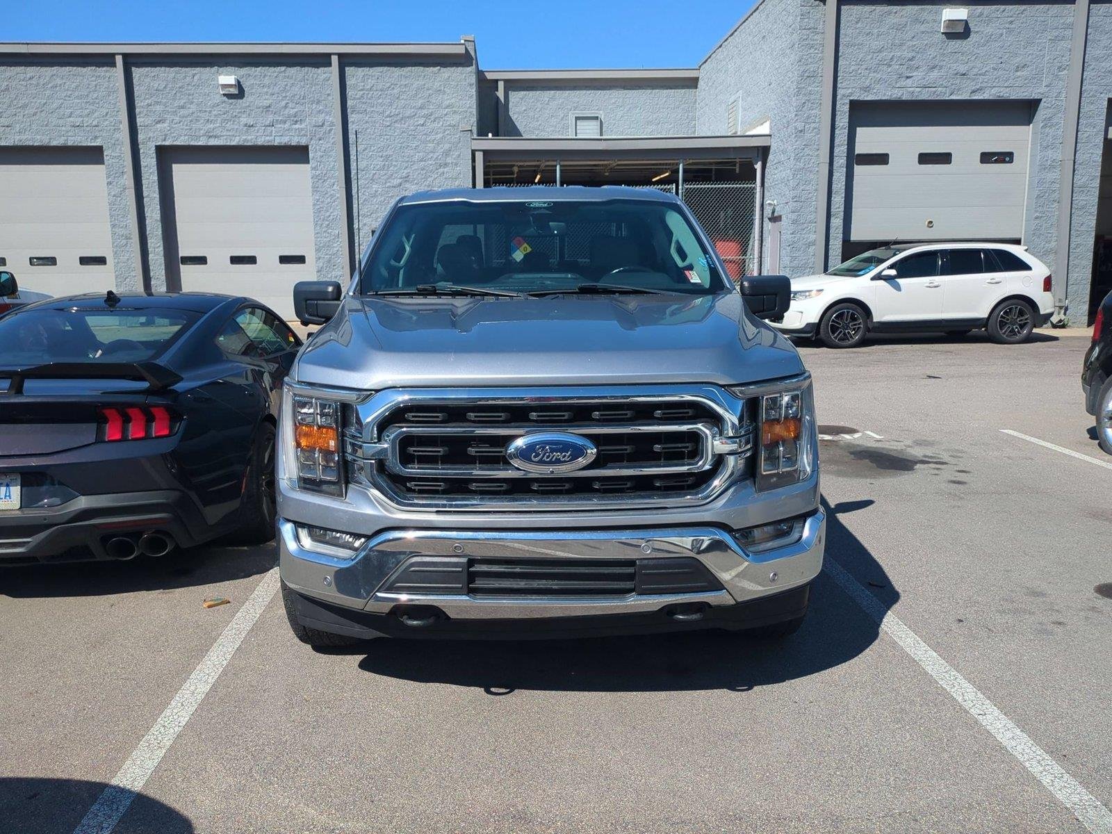 Used 2022 Iconic Silver Ford XLT image 2