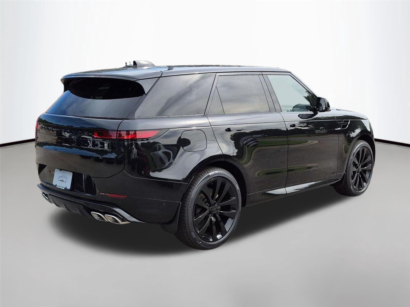 New 2027 Santorini Black Land Rover Dynamic SE image 5