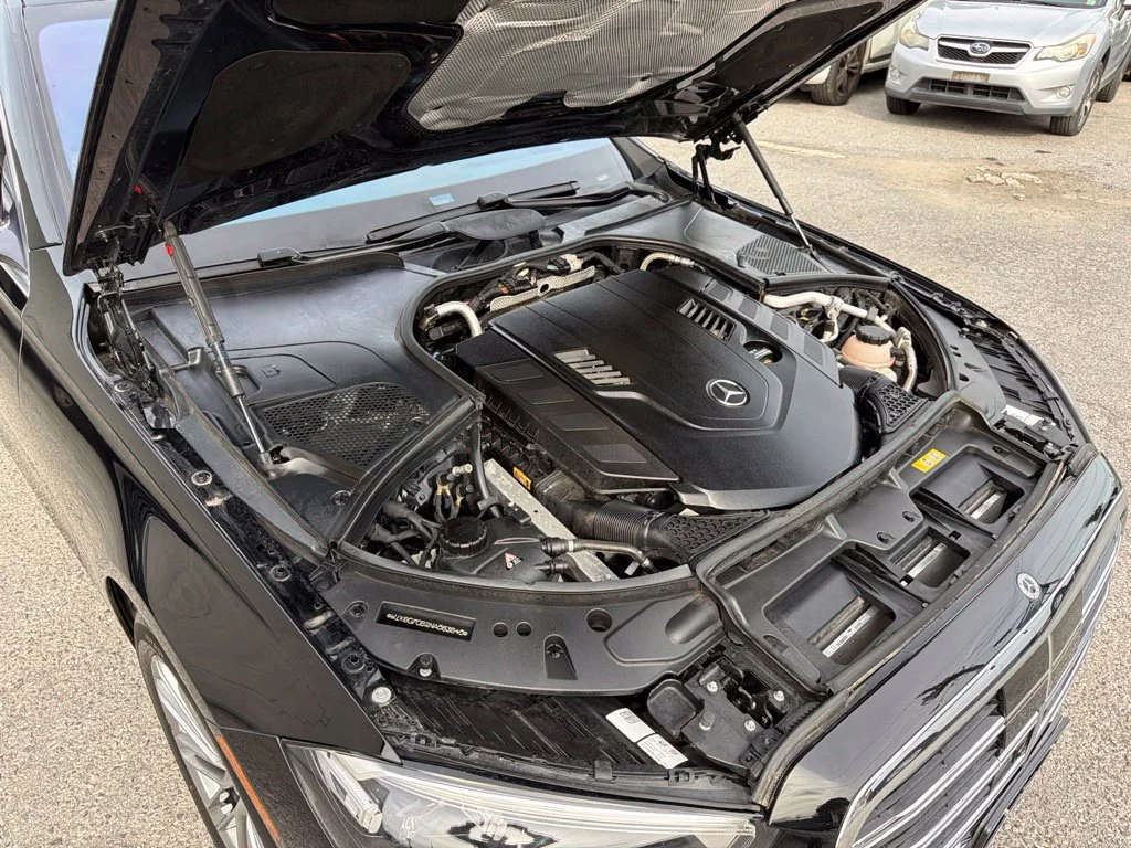 Used 2022 Black Mercedes-Benz S 580 image 16