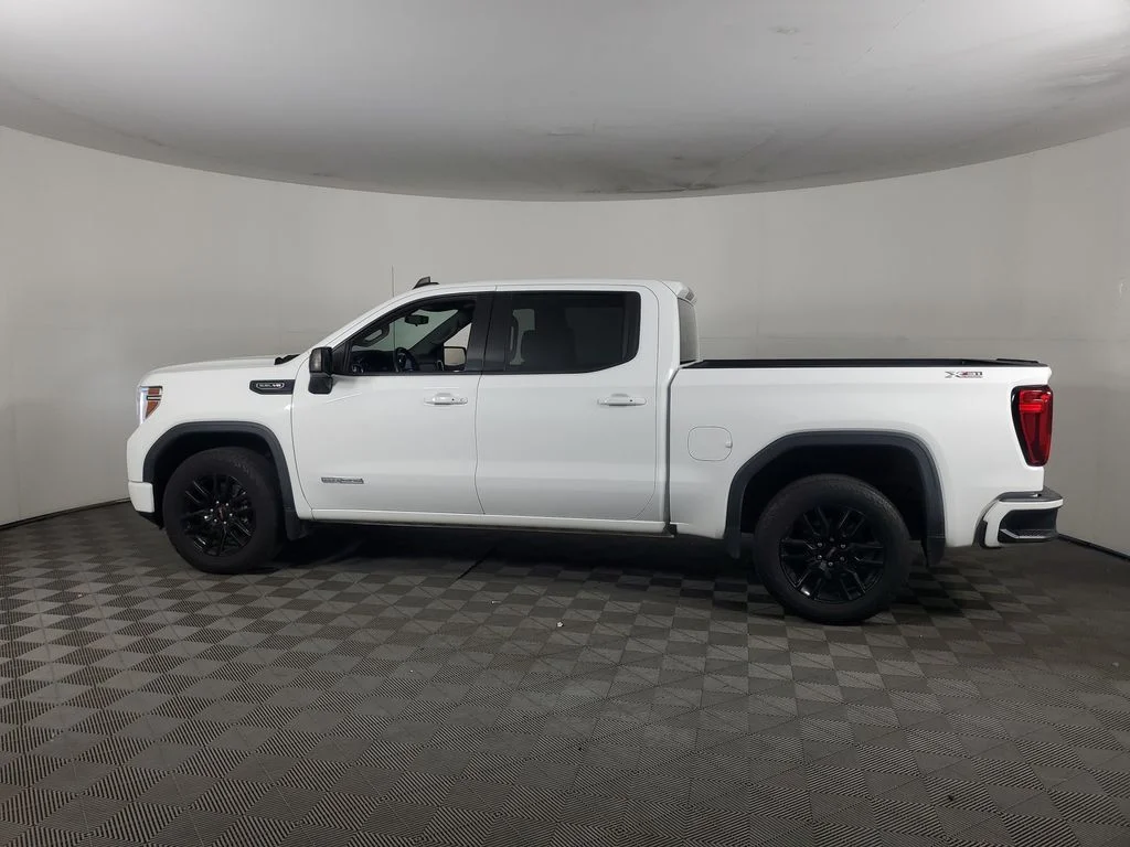 Used 2021 White GMC Elevation image 7