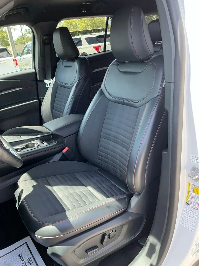 Used 2025 White Ford ST-Line image 31