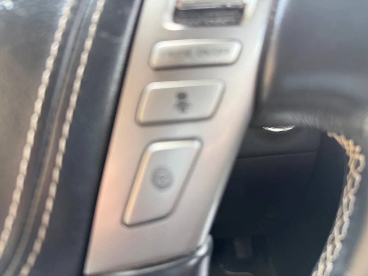 Used 2019 Black INFINITI Limited AWD 4dr SUV image 28